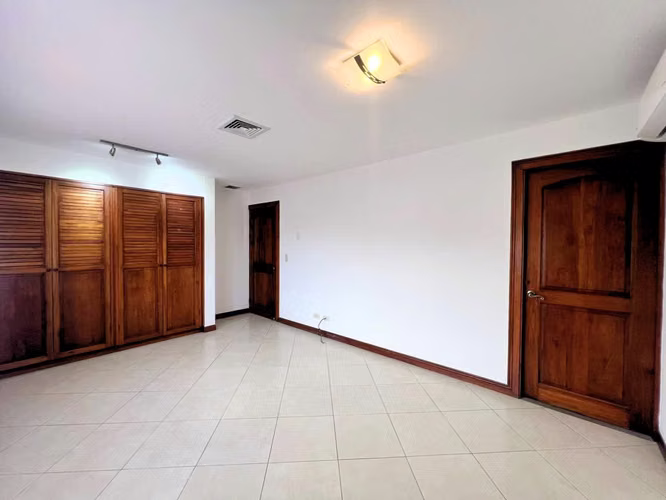 ALQUILER DE CASA EN SANTA ANA, HACIENDA DEL SOL* - Imagen 12