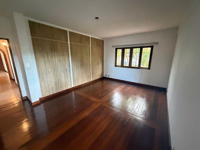 BELLO HORIZONTE! AMPLIO APARTAMENTO con VISTAS 3HAB + SERVICIO + 2 PARQUEOS - Imagen 12