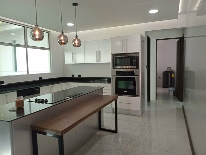 Alquiler casa de Lujo en Condominio Atypik – Jaboncillo, Escazú