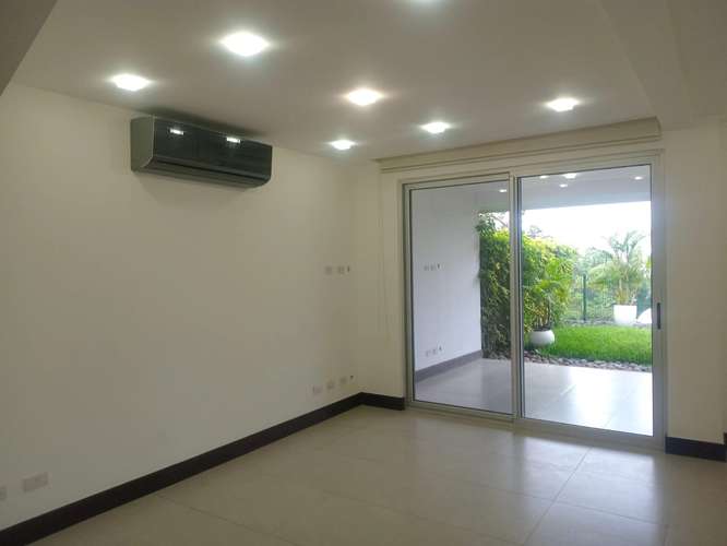 Townhouse de Lujo en Vistas de Escazú, Jaboncillos  - Imagen 3