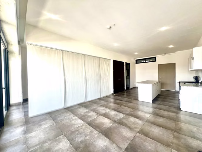 MODERNO EN TORRE 70M2 PISO MEDIO LÍNEA BLANCA NUNCIATURA - Imagen 9