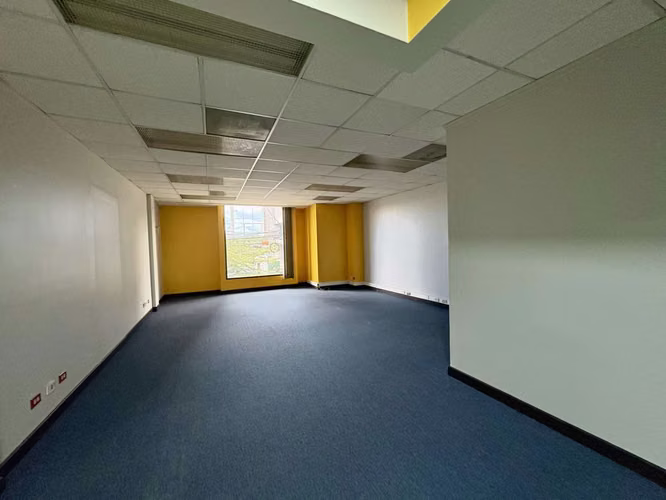 Alquiler Oficina 100 m² Centro Corporativo - Rohrmoser, Pavas - Imagen 5
