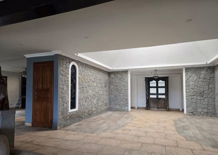 CASA DE LUJO EN SANTA ANA - ¡CON UNA VISTA ESPECTACULAR AL VALLE! - Imagen 10
