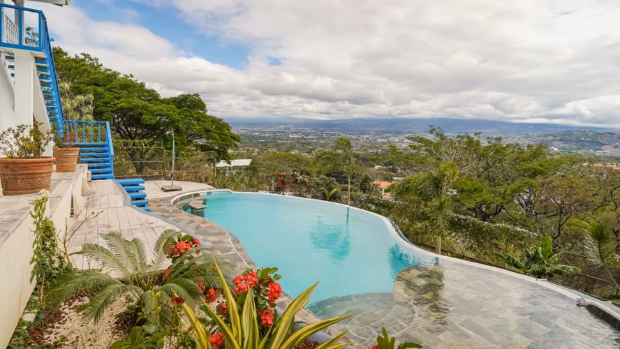 CASA DE LUJO EN SANTA ANA - ¡CON UNA VISTA ESPECTACULAR AL VALLE! - Imagen 6
