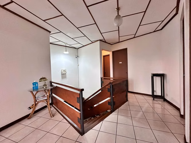 Venta de casa con jardín y arboles frutales, San Pablo. (FAU)