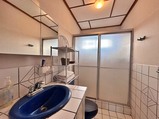 Venta de casa con jardín y arboles frutales, San Pablo. (FAU)