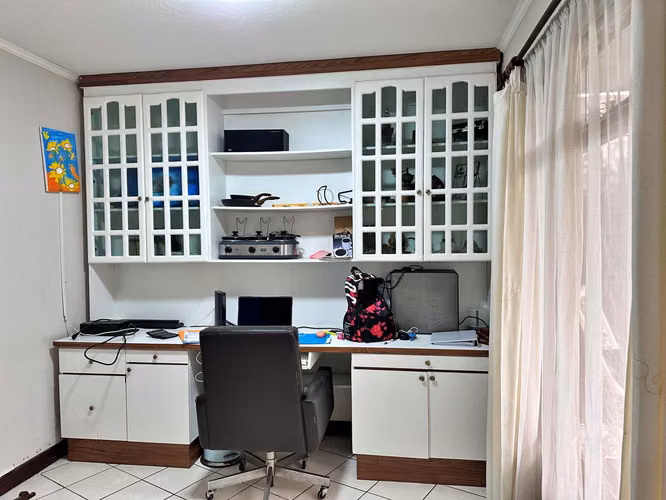 Venta de casa con jardín y arboles frutales, San Pablo. (FAU)