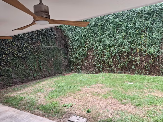 Turrucares,  casa en residencial privado