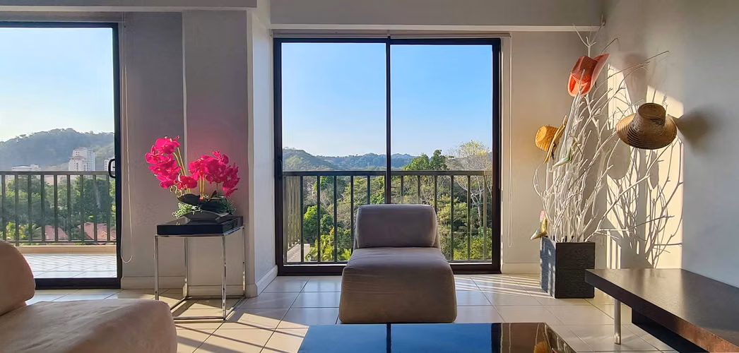 2-BDR Condo Apartment in Jacó – Ideal for Digital Nomads