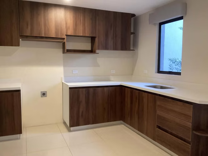 Venta de Apartamento en Brasil de Santa Ana - En Condominio -
