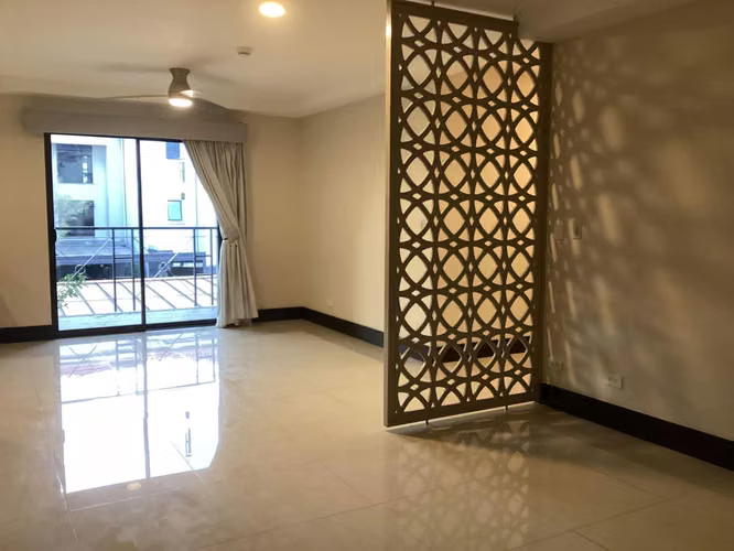 Venta de Apartamento en Brasil de Santa Ana - En Condominio -