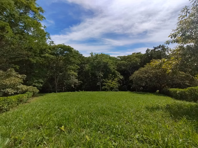 ¡Venta en Condominio La Reserva, lote en Esparza, Puntarenas!