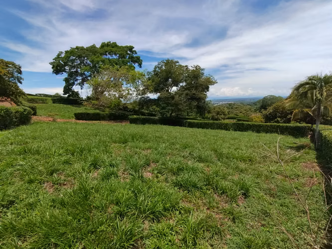 ¡Venta en Condominio La Reserva, lote en Esparza, Puntarenas!