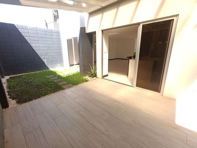 224m2 OPORTUNIDAD!!! HERMOSA CASA CON EXCELENTES ACABADOS RIO ORO - Imagen 6