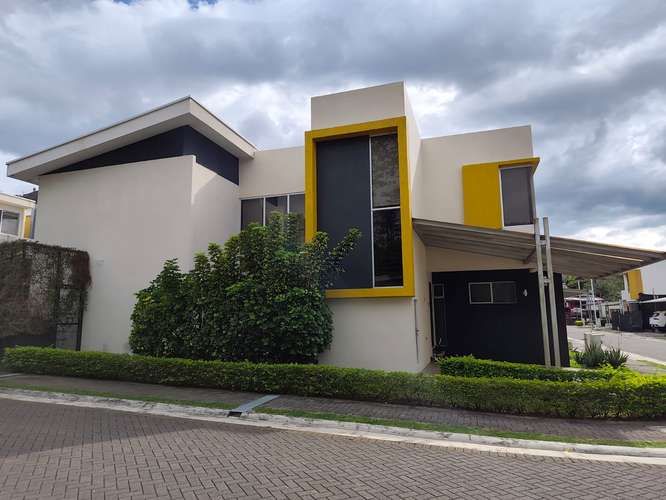 224m2 OPORTUNIDAD!!! HERMOSA CASA CON EXCELENTES ACABADOS RIO ORO - Imagen 11