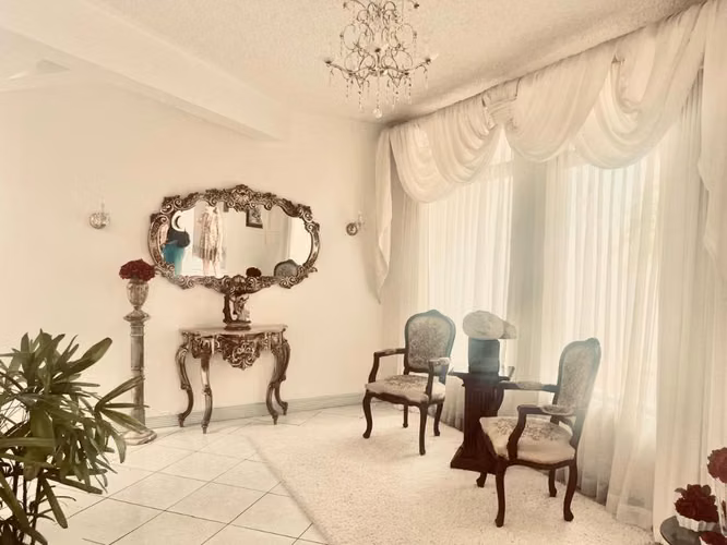 Casa de Lujo con Piscina, Jardín, y Área de Fiestas | Rohrmoser - 1370m2 Terreno