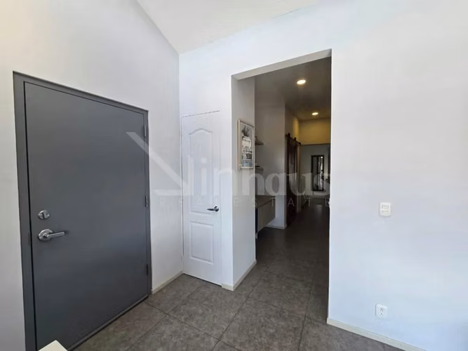 id # 41579 Venta de apartamento amoblado en San Pedro.
