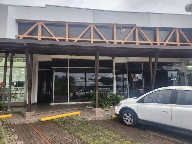 Venta de Centro comercial Heredia