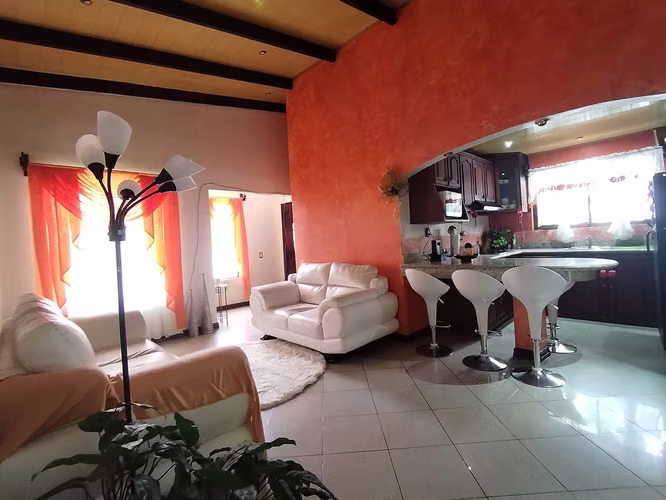 AMPLIA CASA EN VENTA, CONCEPCIÓN, SAN RAMÓN, ALAJUELA