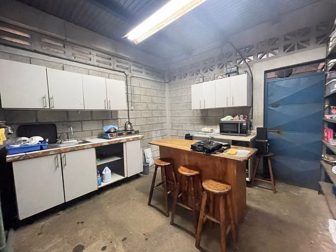 Venta Bodega y propiedad uso Mixto Desamparados