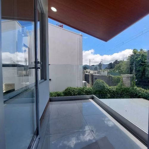 VENTA DE CASA MODERNA EN CONDOMINIO HACIENDA PERAZ Dulce Nombre, La Unión (AS)