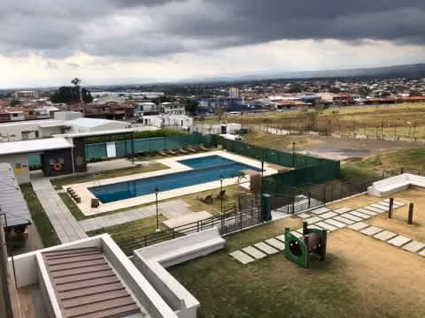 APartamento Heredia Santa Verde con aire acondicionado Y L/B