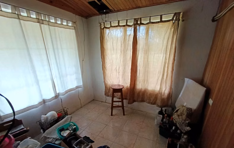 Ganga Amplia Casa a la venta - San Isidro de Peñas Blancas
