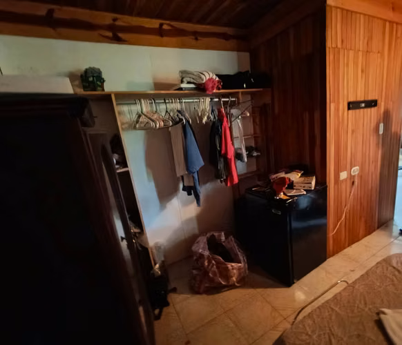 Ganga Amplia Casa a la venta - San Isidro de Peñas Blancas