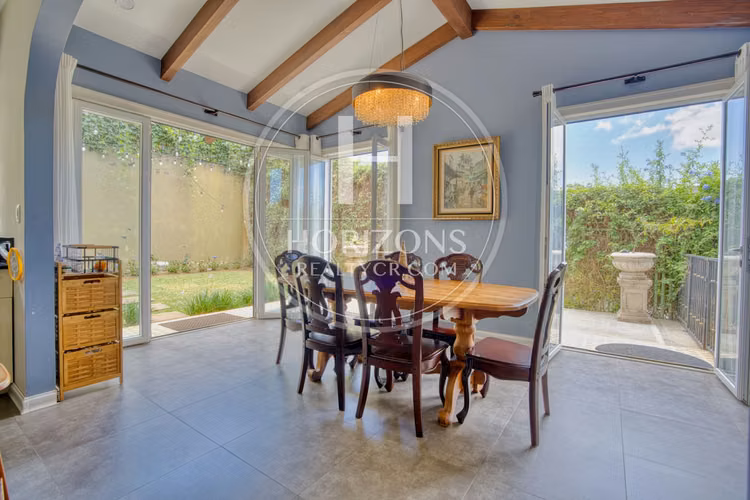 Casa Contemporánea en Venta en Colinas de Montealegre con Vistas Panorámicas nja1346