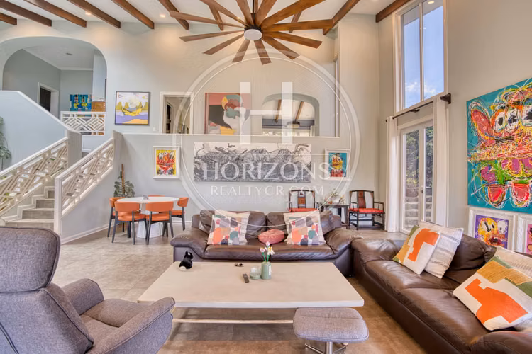 Casa Contemporánea en Venta en Colinas de Montealegre con Vistas Panorámicas nja1346