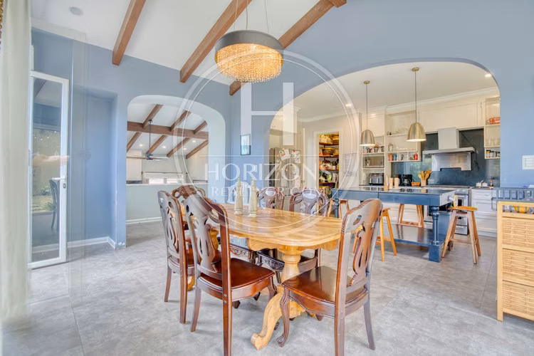 Casa Contemporánea en Venta en Colinas de Montealegre con Vistas Panorámicas nja1346