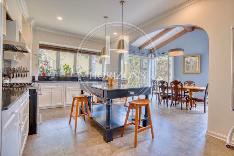 Casa Contemporánea en Venta en Colinas de Montealegre con Vistas Panorámicas nja1346