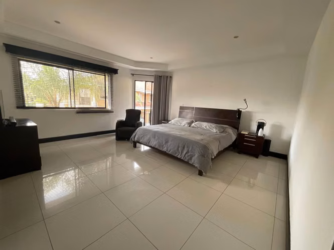 VENTA DE CASA EN CONDOMINIO ALMERÍA  SANTA ANA* - Imagen 7