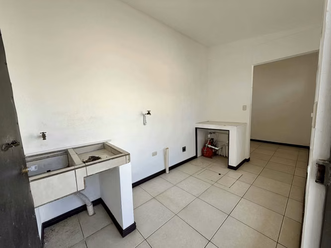 SE ALQUILA CASA EN CONDOMINIO MODERNO - RIVERA DEL IRAZU - SAN NICOLAS - CARTAGO - Imagen 5