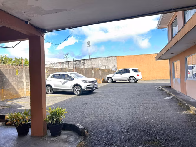 Bulevar Yoses Norte, Oficina para Alquiler #613