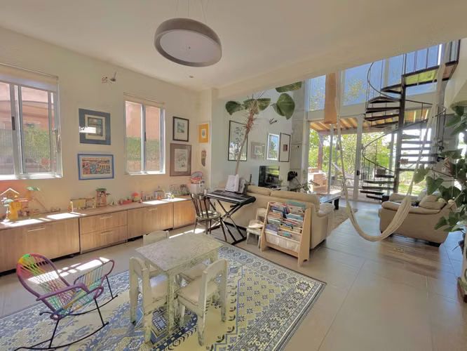 Hermosa casa en la Guacima - HG