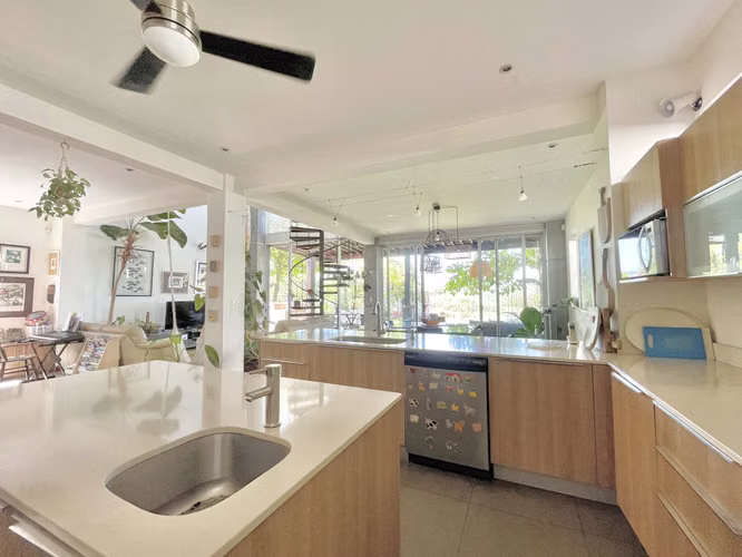 Hermosa casa en la Guacima - HG