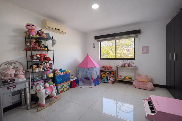 ALQUILER DE CASA ESQUINERA EN PARQUES DEL SOL* - Imagen 16