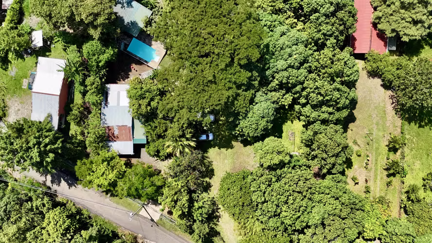 Terreno en Venta en Orotina – 2054 m² cerca de Ruta 27, rodeado de naturaleza - Imagen 4