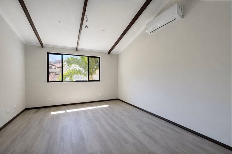 ALQUILER DE CASA EN CONDOMINIO LOS ALICANTOS, CIUDAD COLÓN - Imagen 8