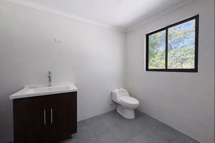 ALQUILER DE CASA EN CONDOMINIO LOS ALICANTOS, CIUDAD COLÓN - Imagen 9