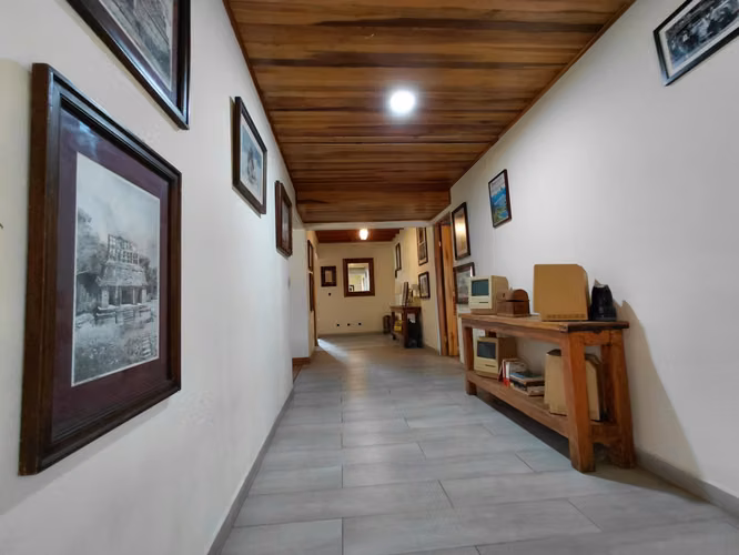 Hermosa casa estilo cabaña en amplio terreno – San Rafael de Heredia - Imagen 14