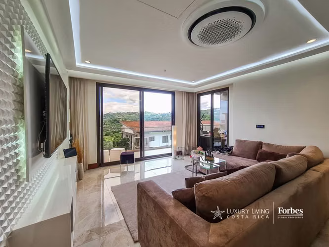19992 - Moderno Apartamento venta o renta, Santa Ana