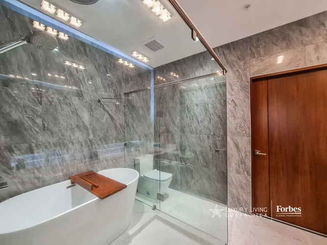 19992 - Moderno Apartamento venta o renta, Santa Ana