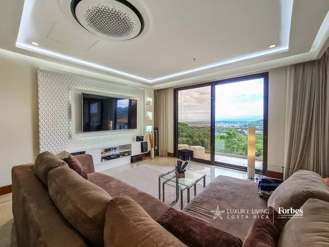 19992 - Moderno Apartamento venta o renta, Santa Ana