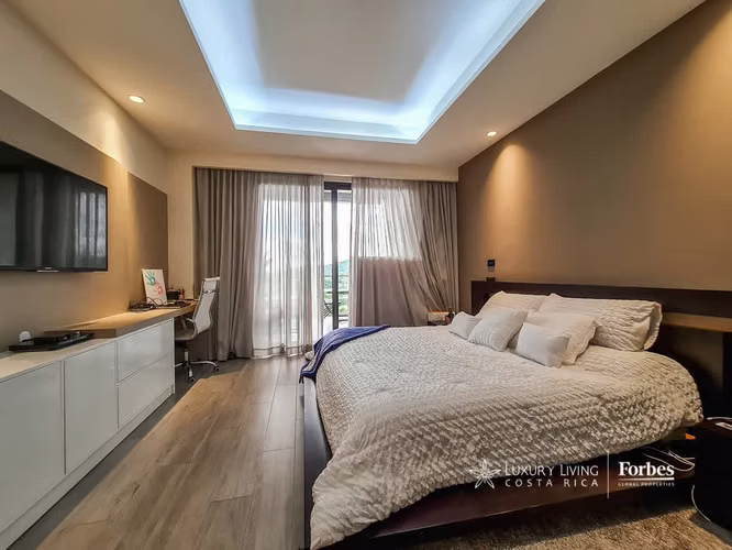 19992 - Moderno Apartamento venta o renta, Santa Ana