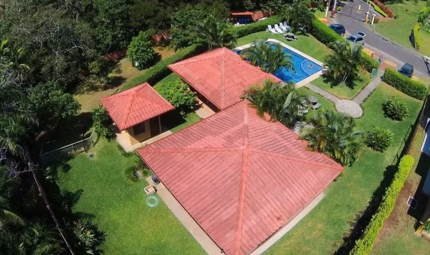 SE VENDE HERMOSO LOTE CON VISTA A LAS MONTAÑAS EN CONDOMINIO LA GUACIMA DE ALAJUELA - Imagen 7