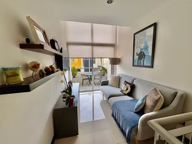 RIO ORO SANTA ANA! MODERNA Y AMPLIA CASA EN CONDOMINIO 3 HAB + SERVICIO