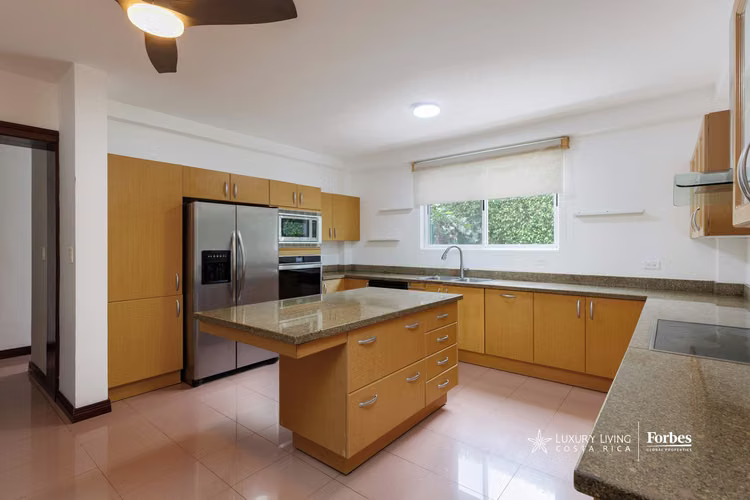 21281-Casa para alquiler y venta en Valle del Sol con jardin y 4 hab - Imagen 7