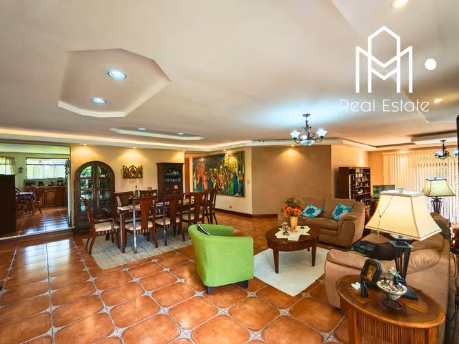 Casa En Venta En San Isidro De Heredia